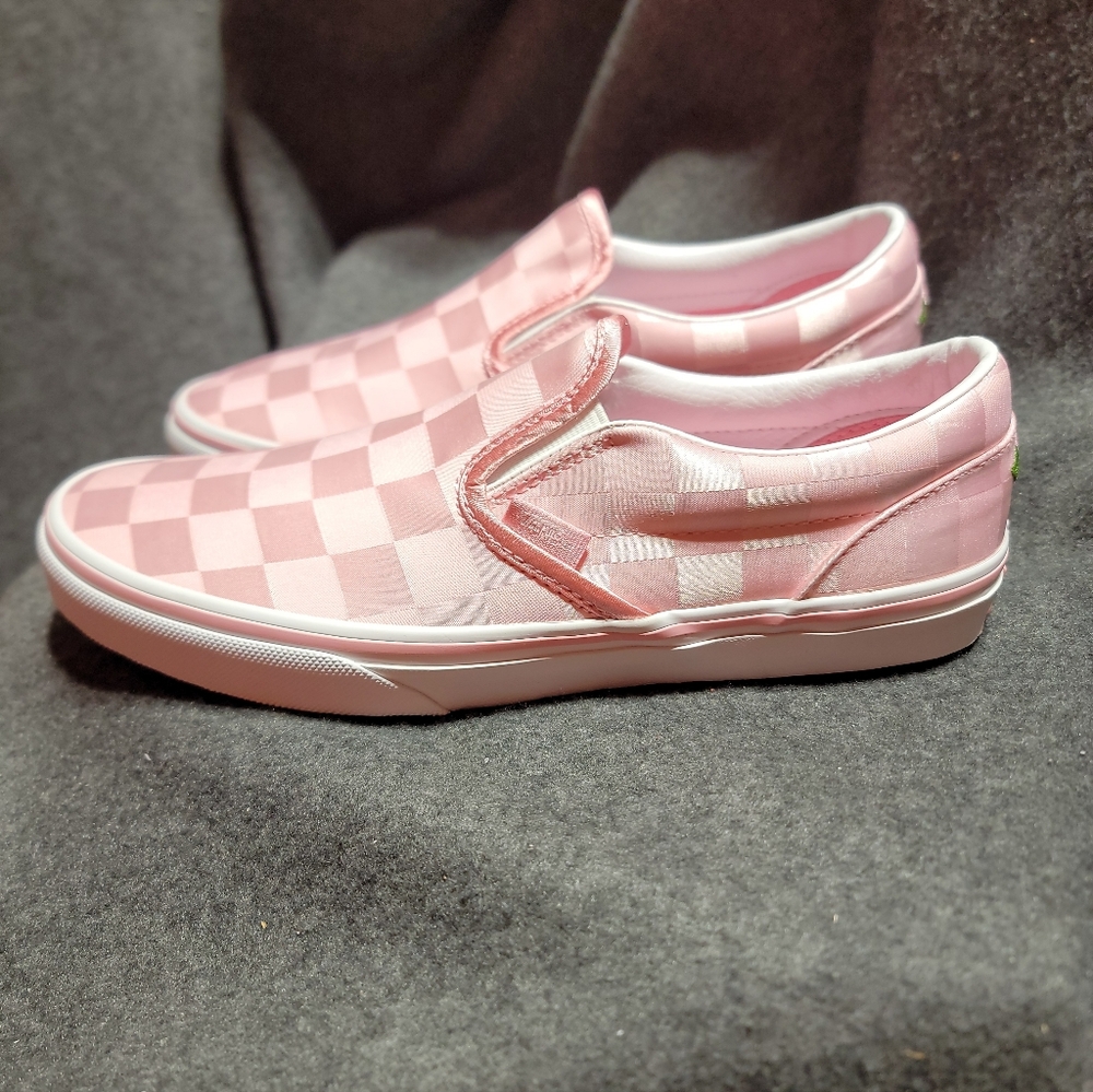 Vans Classic Slip-On Satin shoes in Rose Pink 6.5 Kids 8 Women